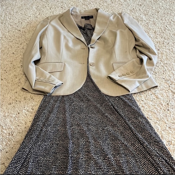 New without tags! Light brown/cream blazer - Picture 6 of 6